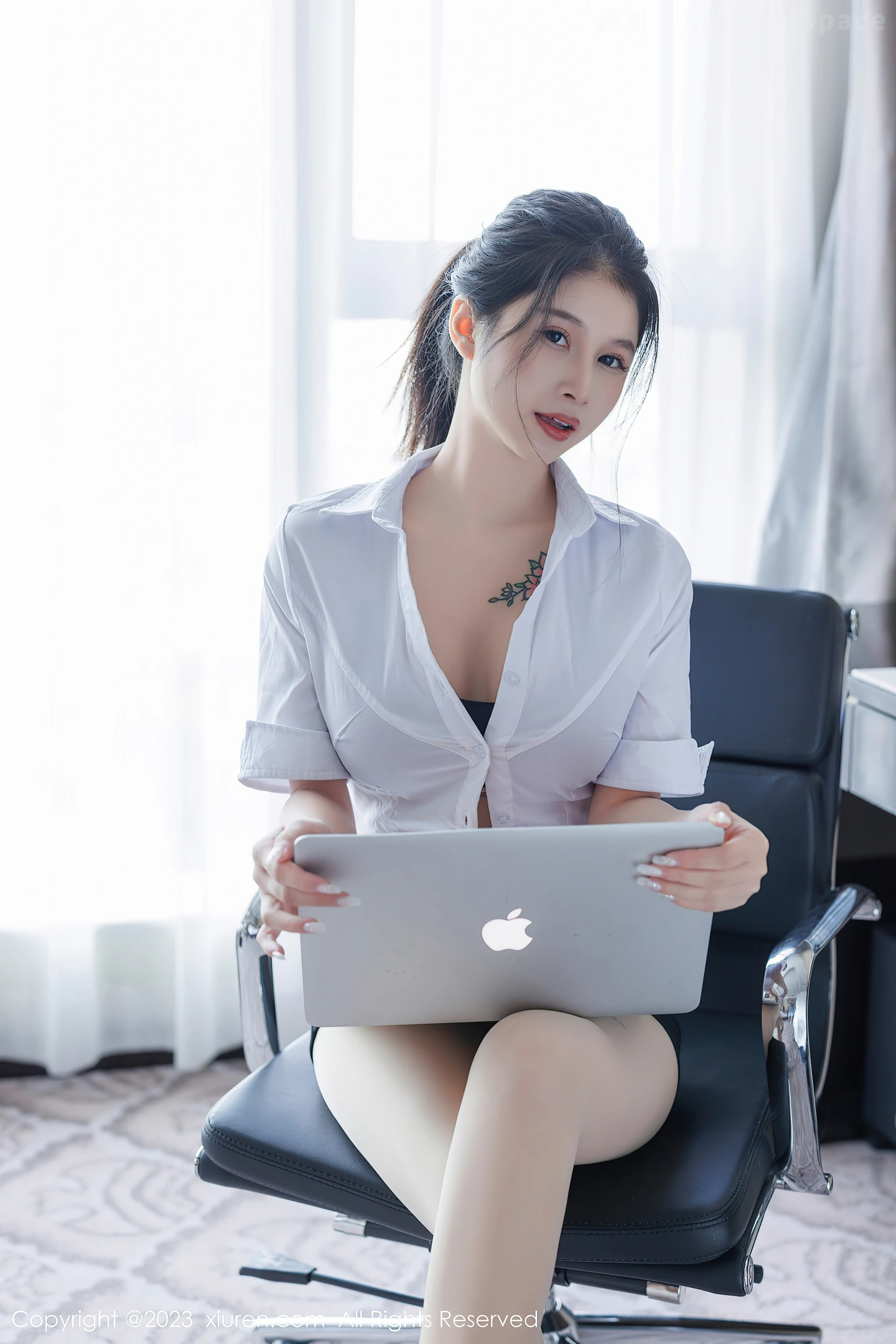 图片[4]-[XiuRen秀人网]VOL.7406 模特灵诗怡私房性感黑色内衣配超薄肉丝秀完美身材迷人诱惑写真45P-秀人网官方网站